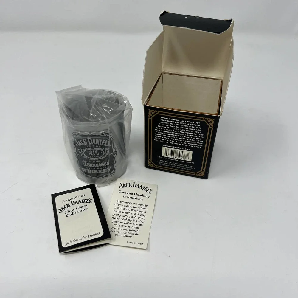 Jack Daniels 2002 Legends‎ of JD Old No. 7 Black Label Pewter Shot Glass Box New